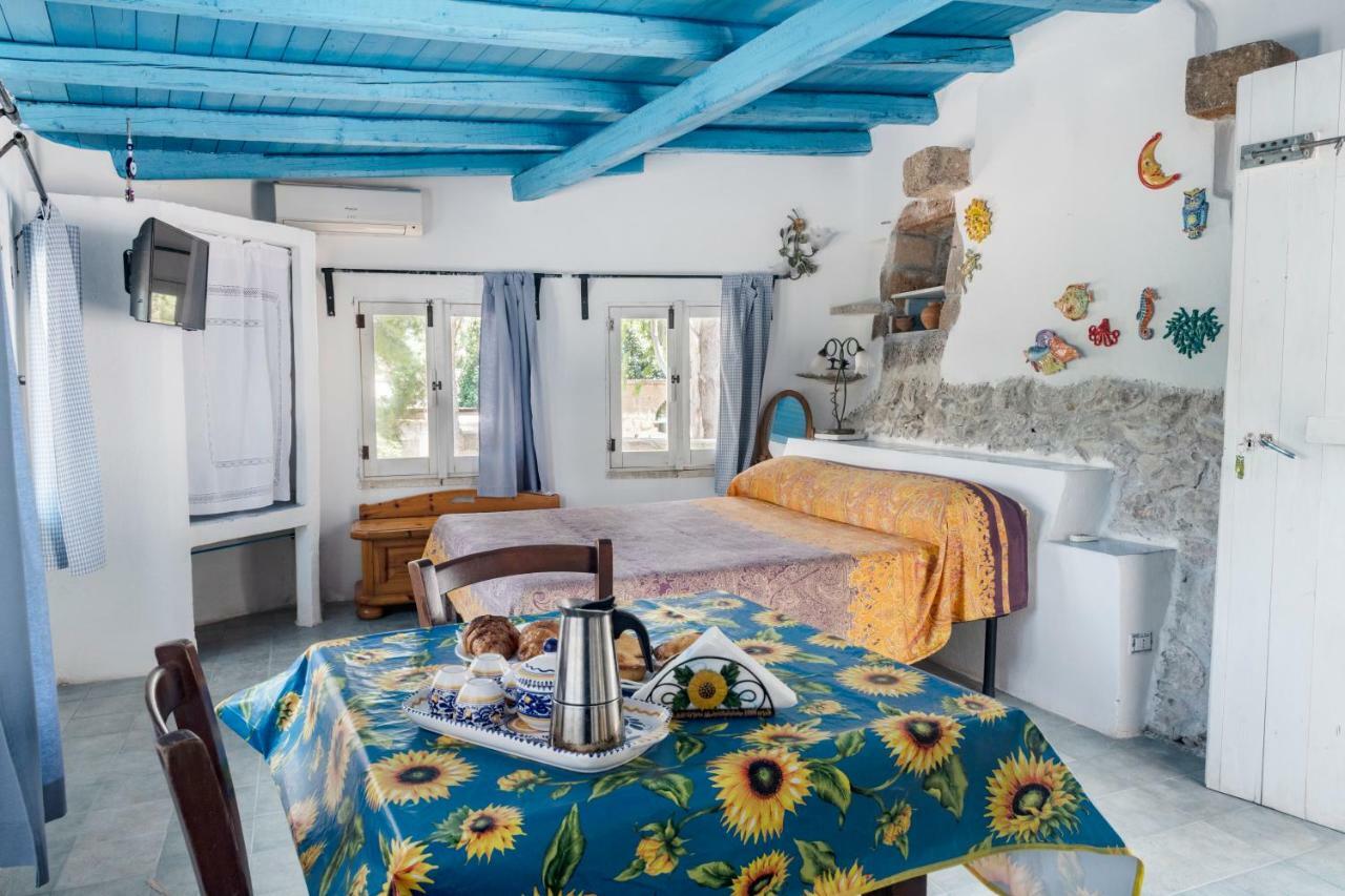 Casa Vacanze Capurre "Trulli E Pajare A Due Passi Dal Pizzo" Gallipoli Ngoại thất bức ảnh